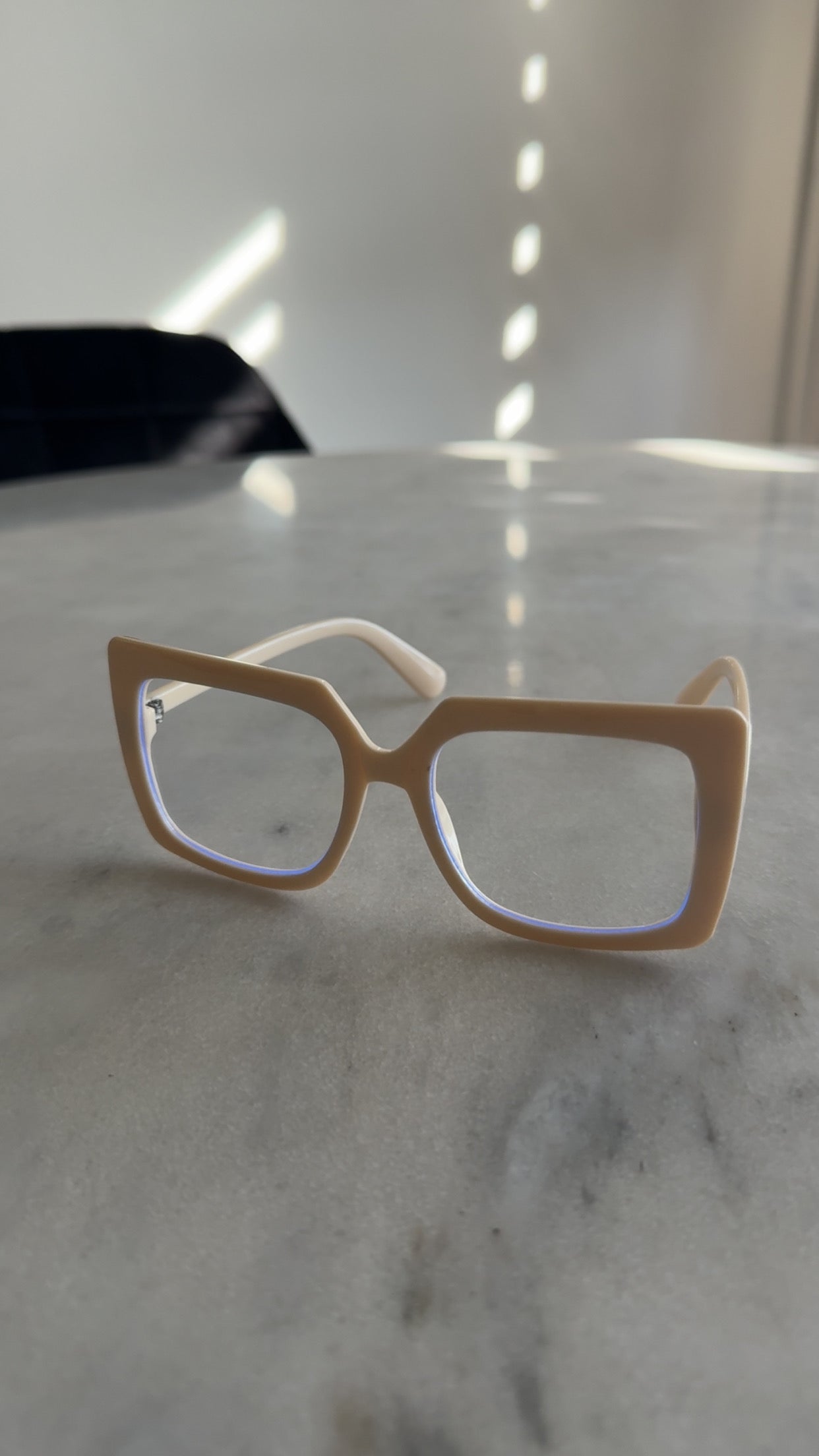 Nude Glasses