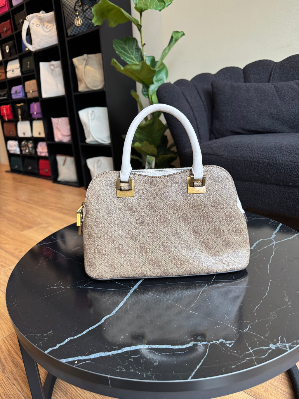 Guess Bruin Handtas Nieuwstaat