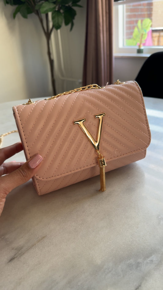 V Purse Pink