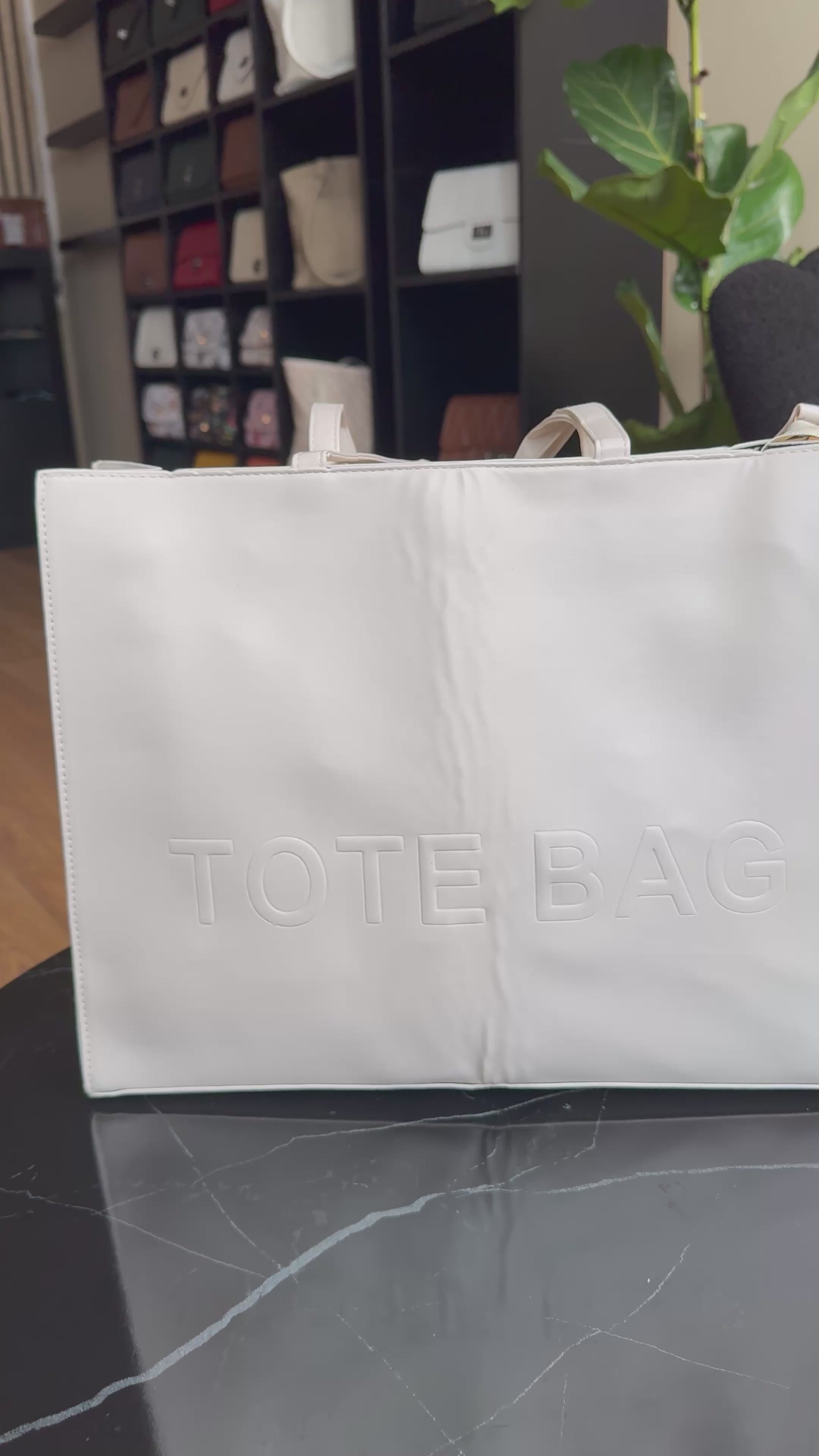 Tote Broken White