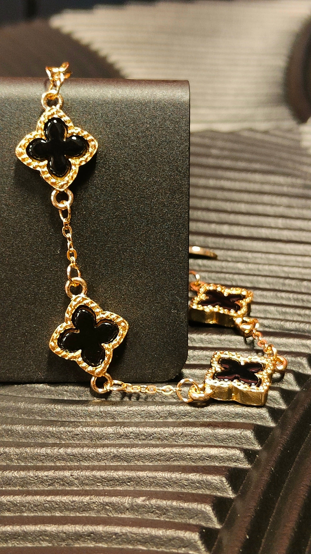 Armband Stars Hangers Black - Goud kleurig