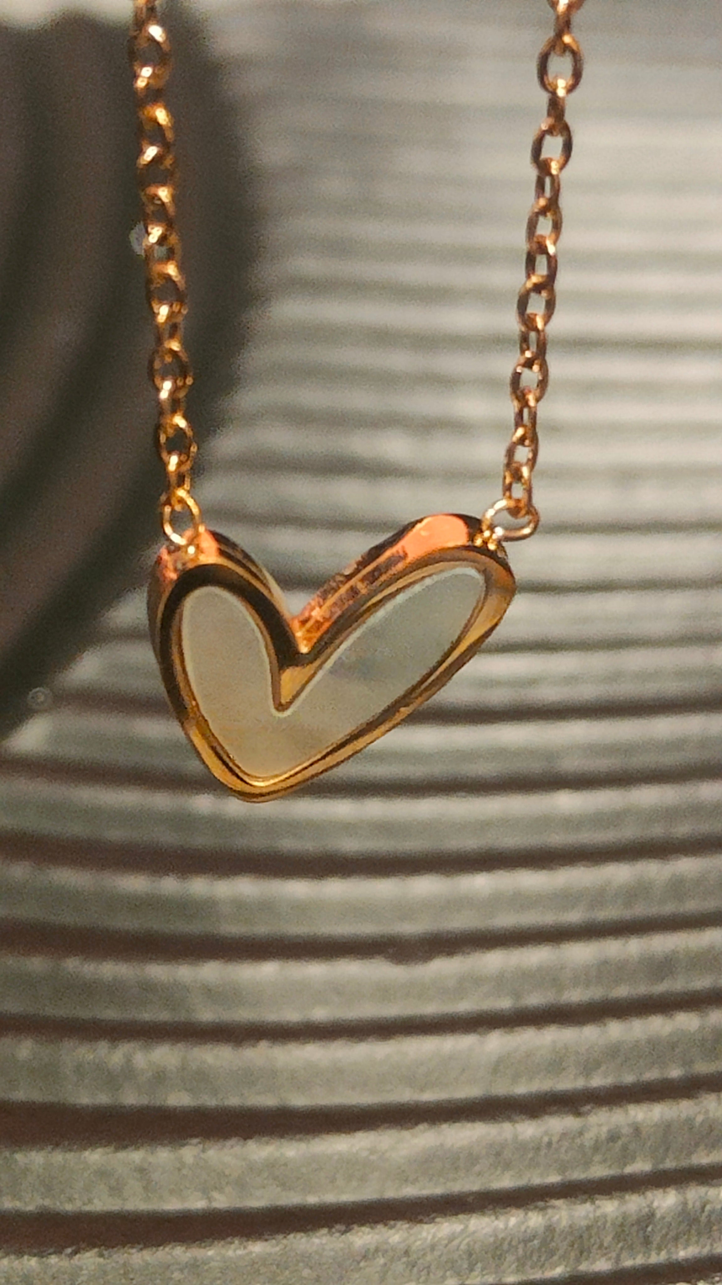 Ketting Inlay Heart White - Goud kleurig