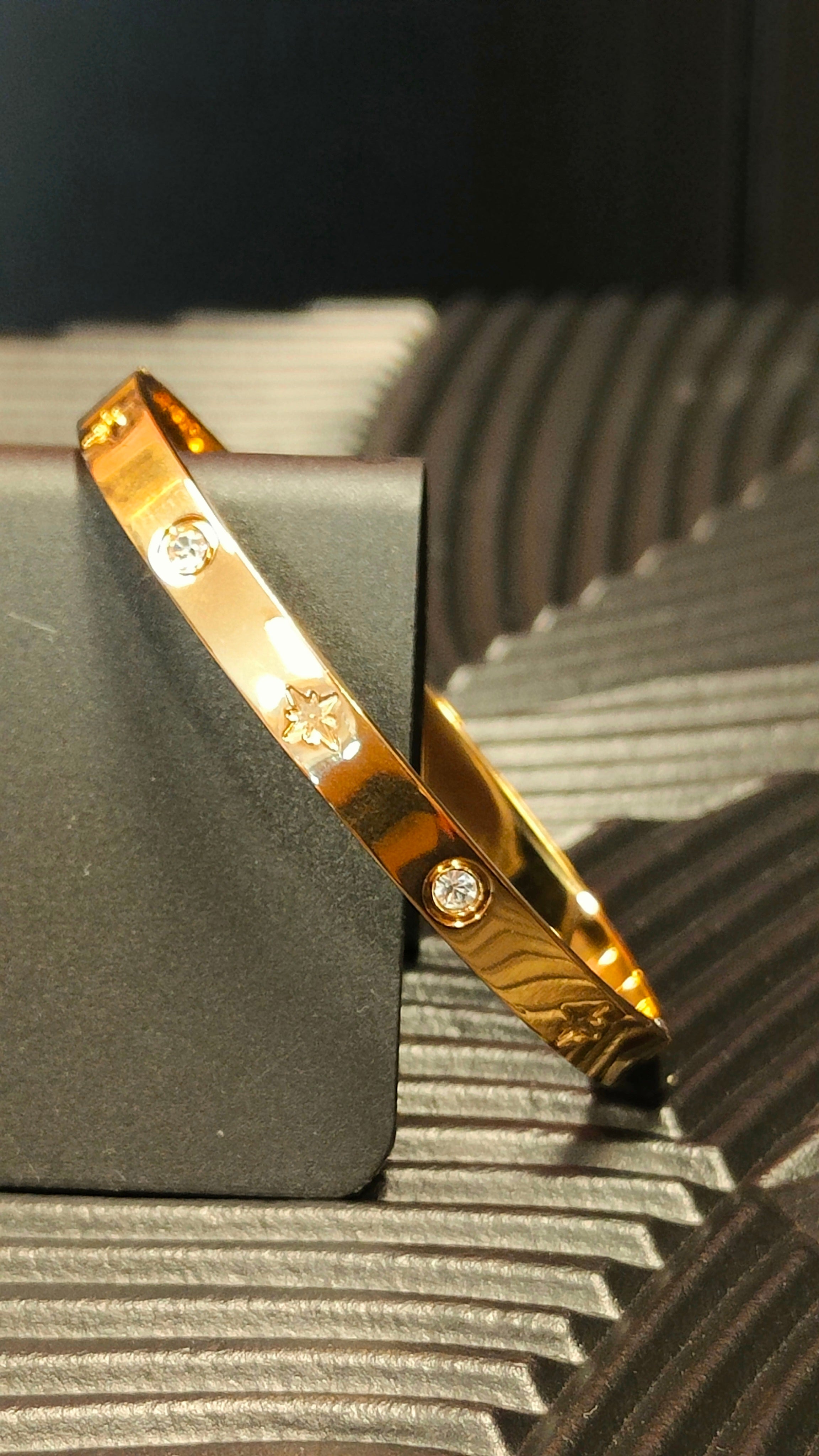Armband Stars & Diamond look - Goud kleurig
