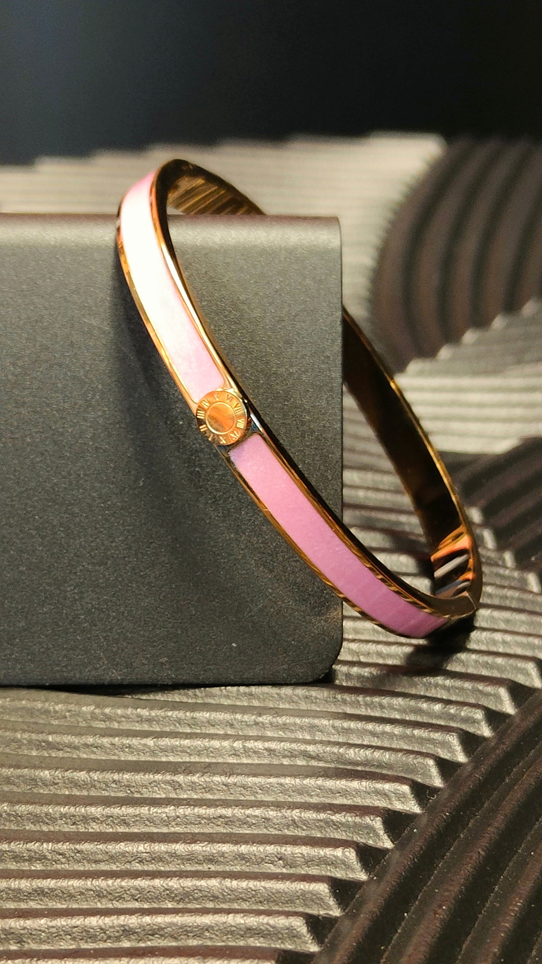 Armband Inlay Pink Roman Numbers - Goud kleurig