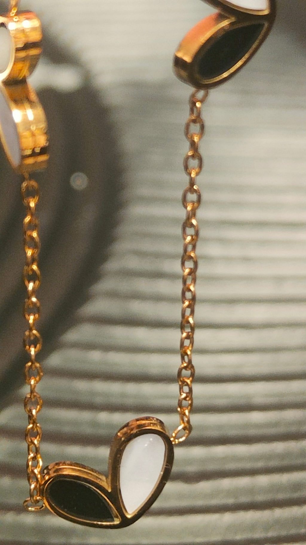 Ketting Inlay Hearts Black & White - Goud kleurig