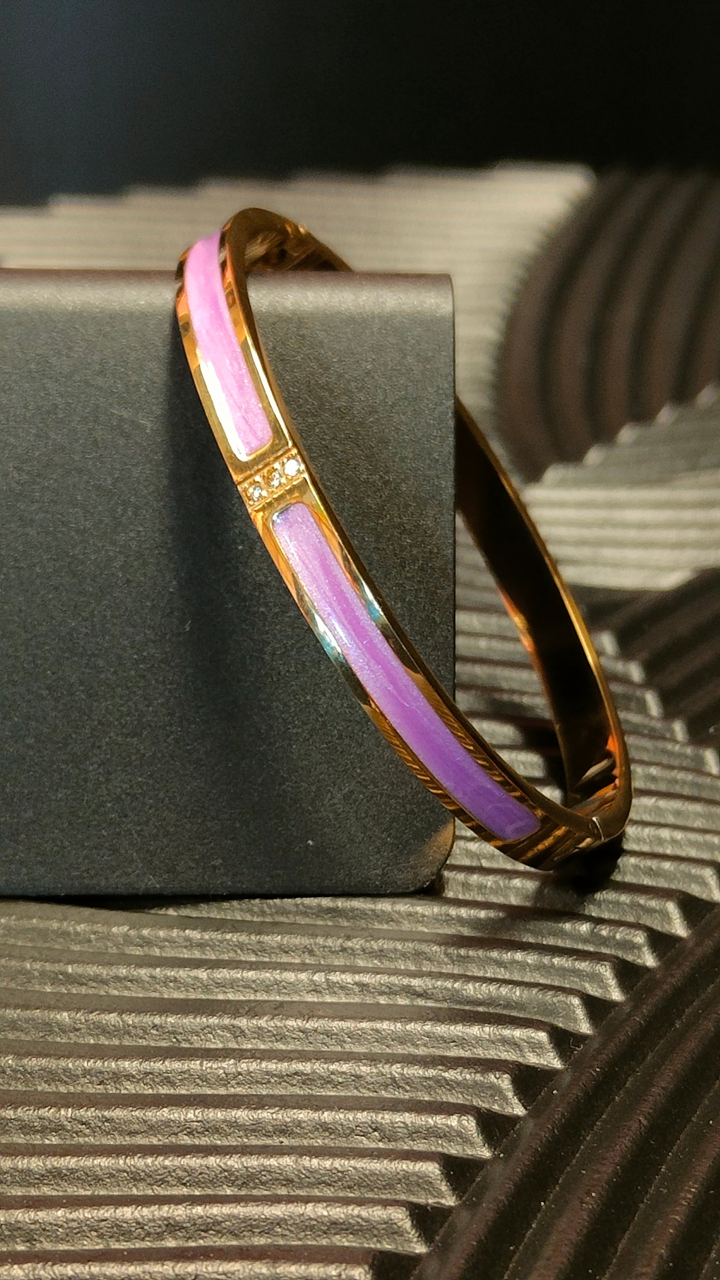 Armband Inlay Lila 3 Diamond look - Goud kleurig