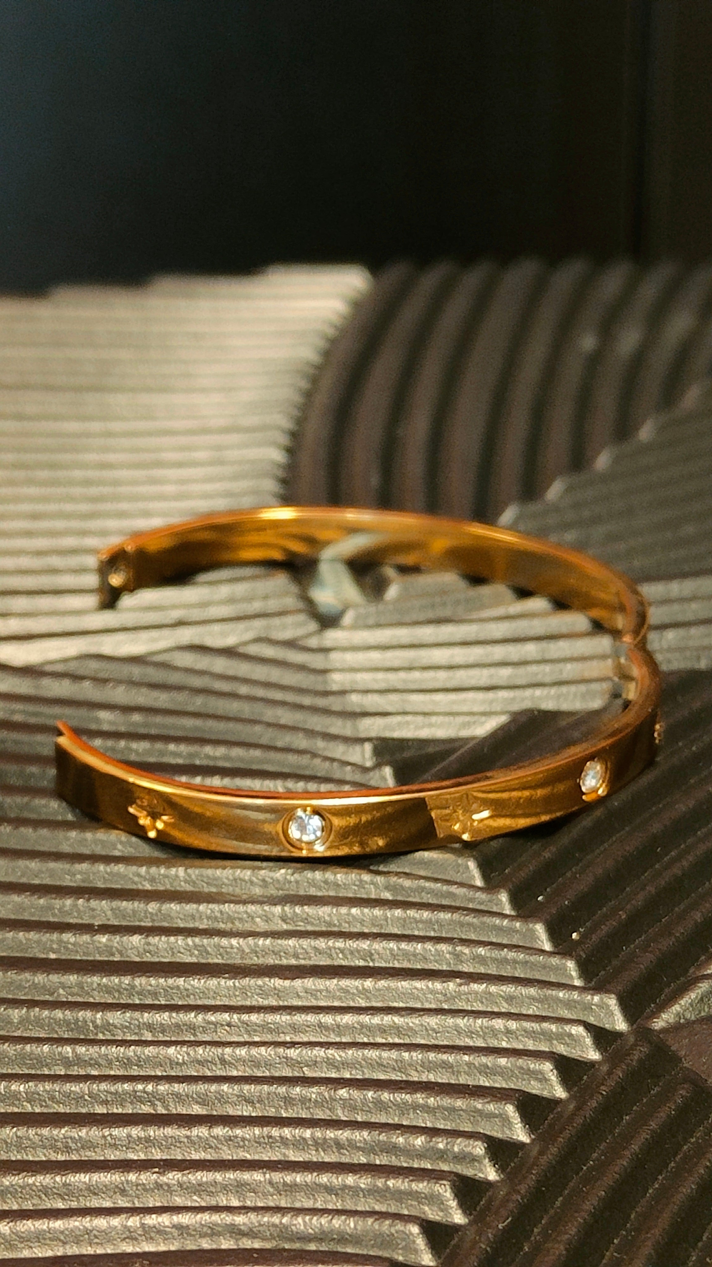 Armband Stars & Diamond look - Goud kleurig