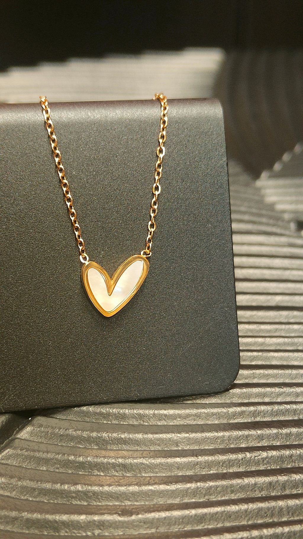 Ketting Inlay Heart White - Goud kleurig