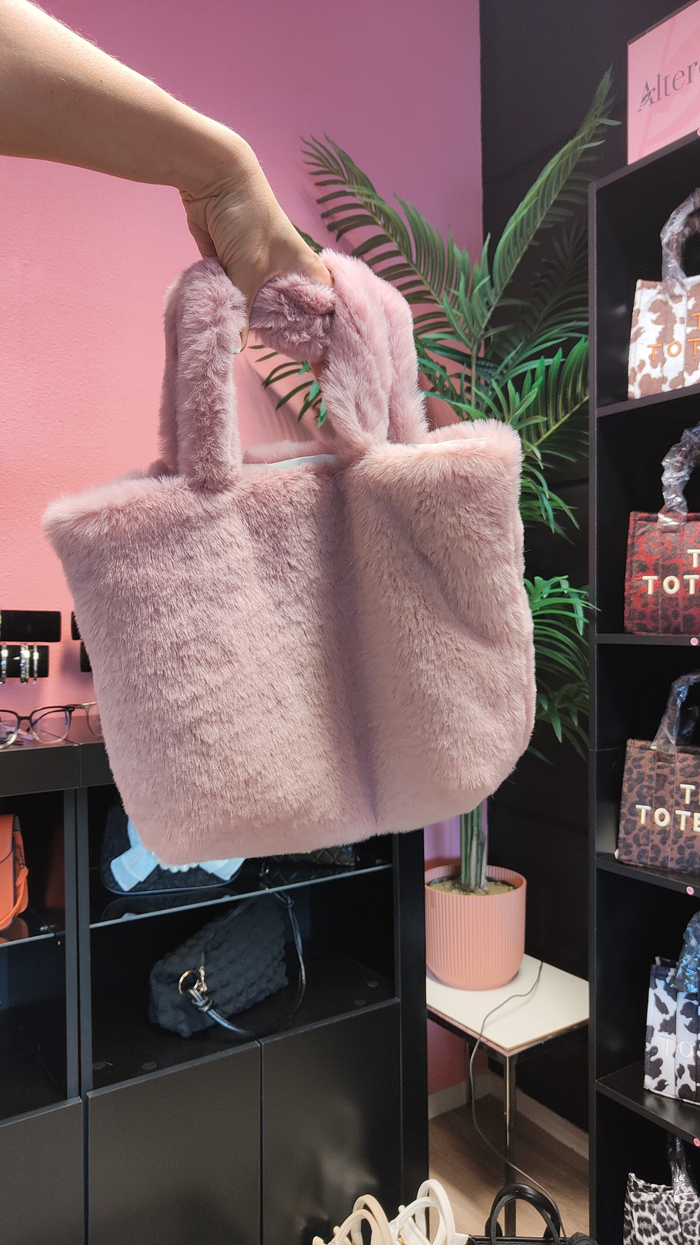 Fluffy Pink Cute